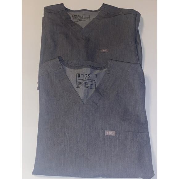 FIGS Technical Collection - Lot Of 2 X-Small Gray Scrub Tops Healthcare - Picture 6 of 6